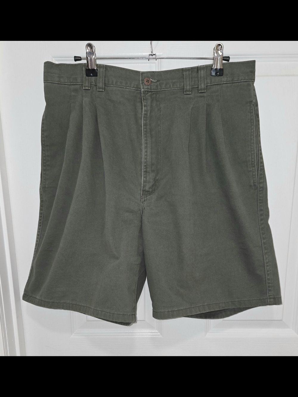 Vintage Bugle Boy Shorts Green Women's Size 32 RN 15928.